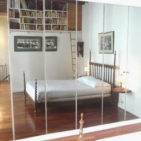 Historic Duplex Apt In 5th *
