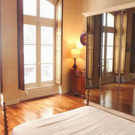 Historic Duplex Apt In 5th Apartment Paris