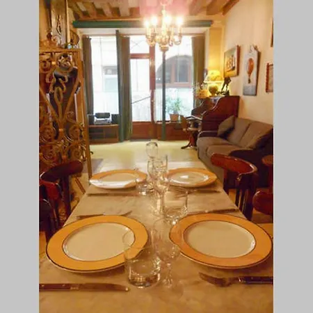 Historic Duplex Apt In 5th
